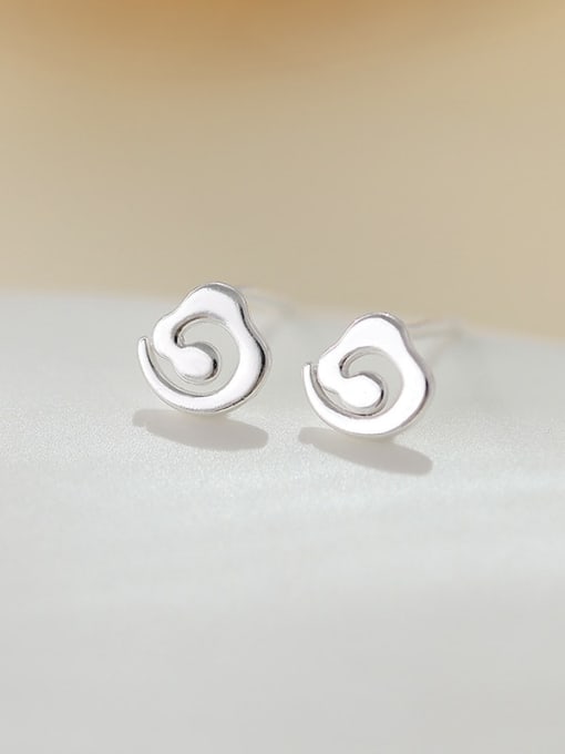 ES2439 [99 Silver Auspicious Cloud] 925 Sterling Silver Heart Cute Stud Earring